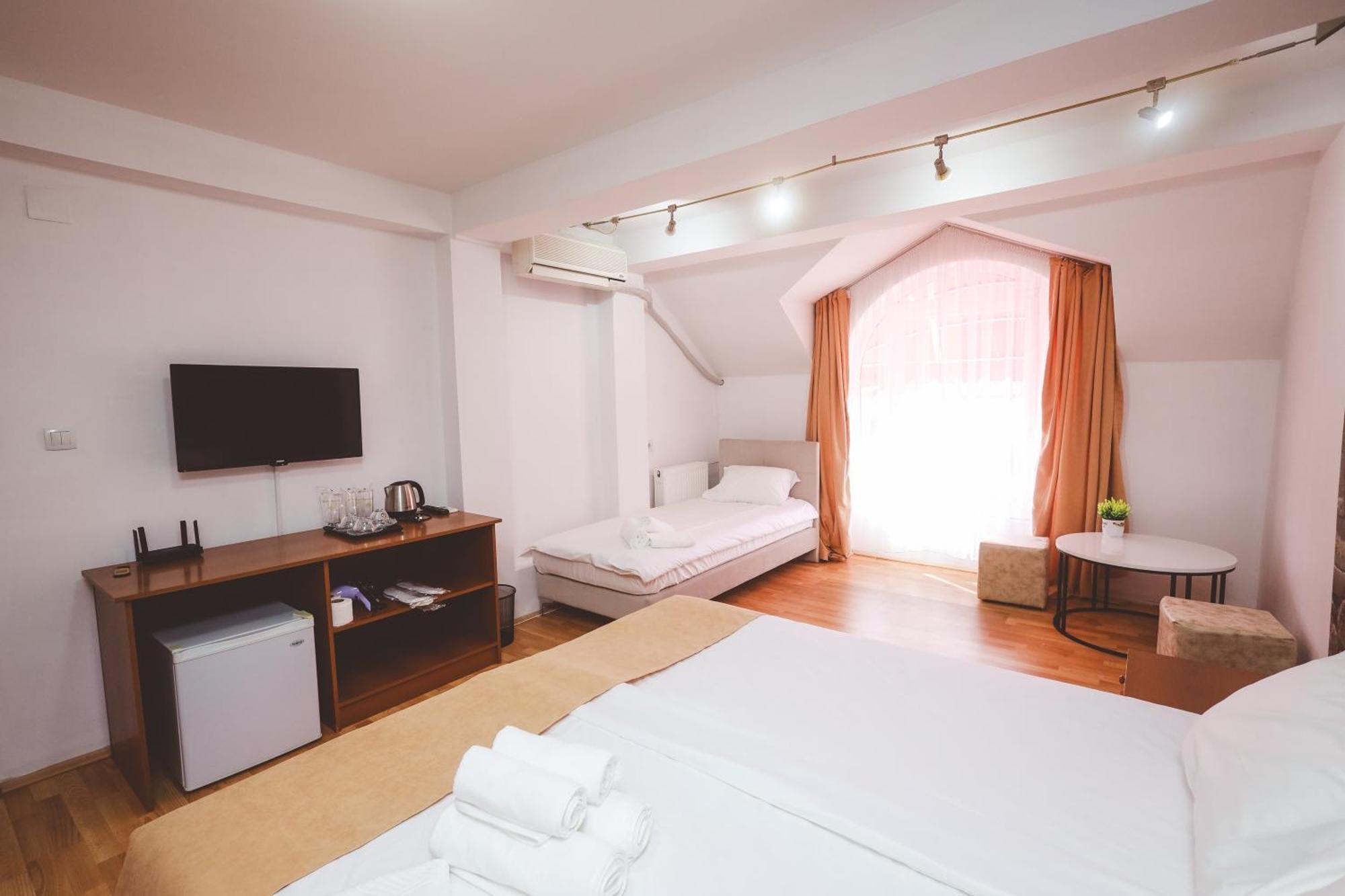 Ammotti Hotel Ohrid Buitenkant foto