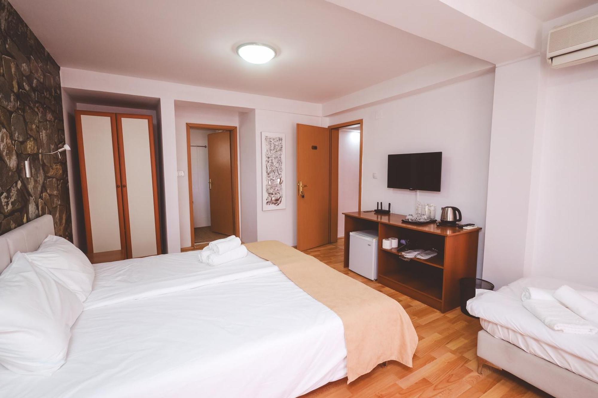 Ammotti Hotel Ohrid Buitenkant foto
